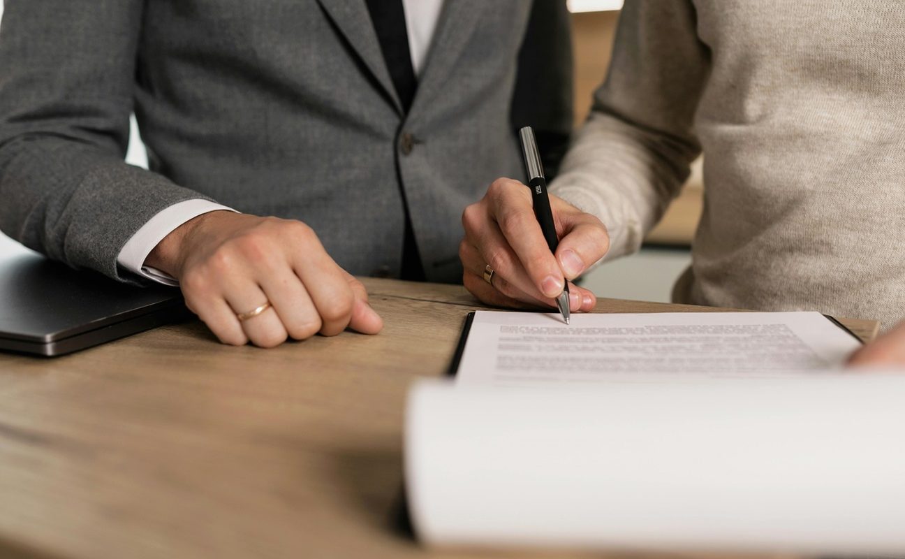 how to choose the best custodian for your gold ira